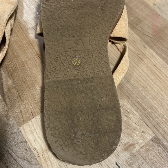 Sandals - Picture 6 of 6